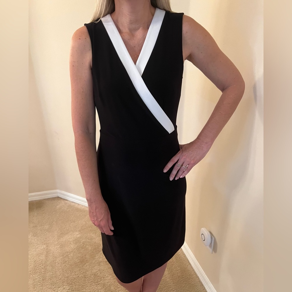 WHBM NWT Size Small Black and White Dress Never Worn